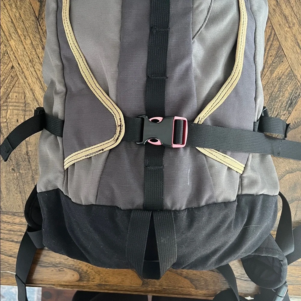 Vintage Burton AK Dispatcher Backpack, 25L Daypack w/room for snowboard/tools